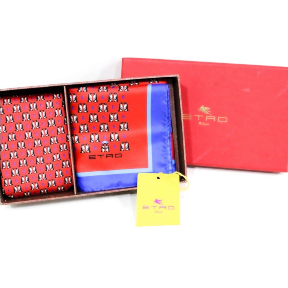 Lost in the 🔥 NIB Etro Milano Silk Scarf/Handkerchief and Tie - Picture 3 of 7